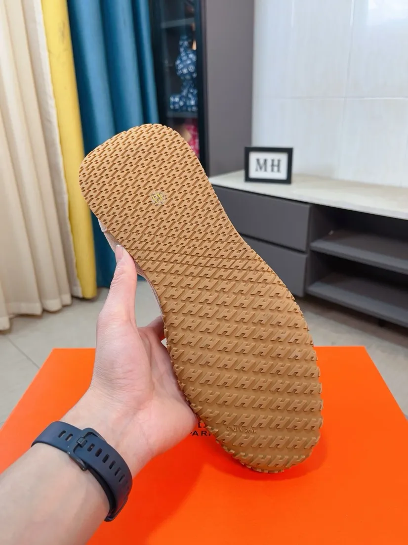 Men's shoes 💰480🌸🌸[HERMES] Hermès sneakers, the upper is made of calfskin and suede, imported materials, full of texture, the lightweight sole is decorated with contrasting patterns, creating a versatile fashion style. Size: 38-44, 45 customized